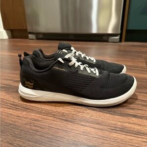 Strike Mvmnt Haze Trainer. Size 9.5.